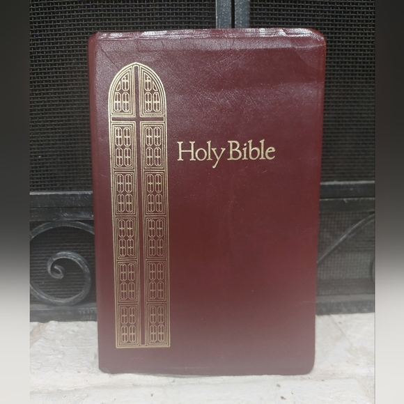 Holy Bible KJV King James Version Reference Edition Red Regency T. Nelson - Picture 12 of 12